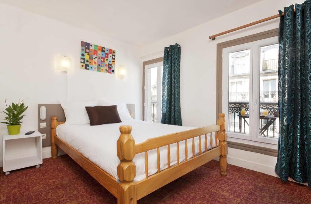 Hotel Petit Bastille Aulnay-sous-Bois Rum bild